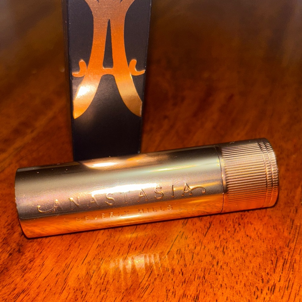 Anastasia Beverly Hills Matte Lipstick Rum Punch - Picture 3 of 5